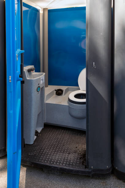 Affordable portable toilet rental in Belding, MI